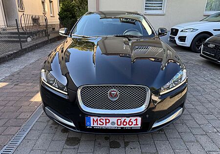 Jaguar XF Sportbrake 2.2 Automatik Kamera/Leder/Navi/2.