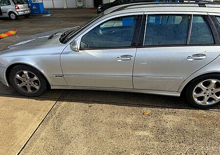 Mercedes-Benz E 220 T CDI Automatik Classic DPF
