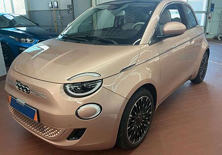 Fiat 500E La Prima Magic Eye 360° 17Zoll Co Driver