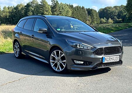 Ford Focus 1,5 EcoBoost ST-Line Turnier Auto Navi