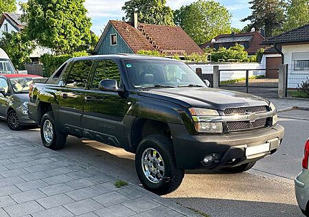 Chevrolet Avalanche 5.3 V8 4X4 Benzin / Gas