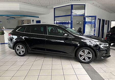 Renault Megane Grandtour Intense Tce Navi,LED,AHK,Shz.