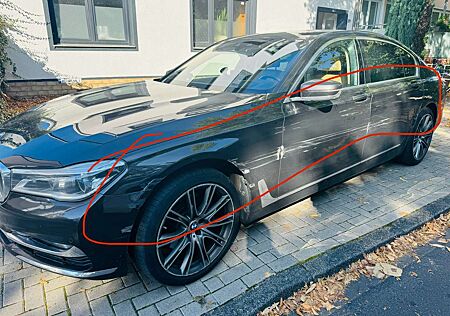 BMW 740 Lang d xDrive - VOLLAUSSTATTUNG - Seitenschade