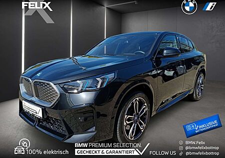 BMW iX2 30xDrive+ M SPORTPAKET+AHK+ICONIC GLOW DAB