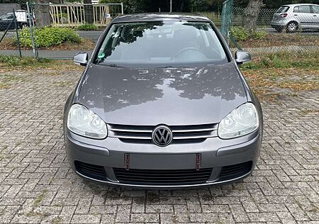 VW Golf Volkswagen Trendline TÜV NEU