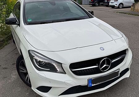 Mercedes-Benz CLA 220 CLA Shooting Brake Diesel Shooting Brake (CDI) d 7