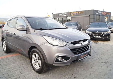 Hyundai ix35 Style 2WD Klimaauto PDC SHZ AHK Tempmat