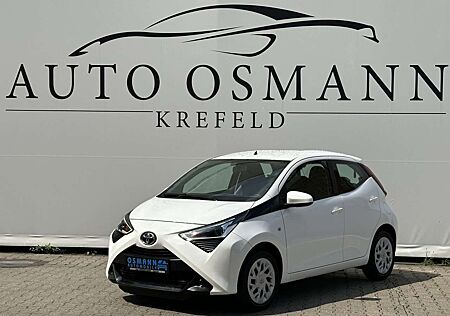 Toyota Aygo x-play Rückfahrkamera
