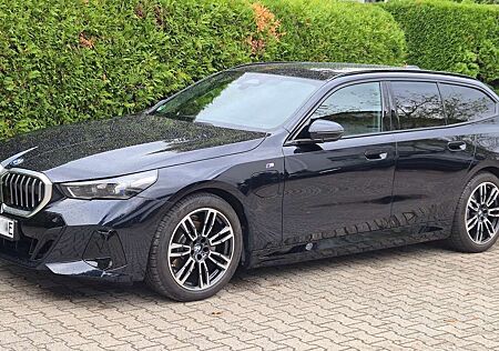 BMW 530 e Hybrid M Sport Head-Up HK 360° Carbonschwarz