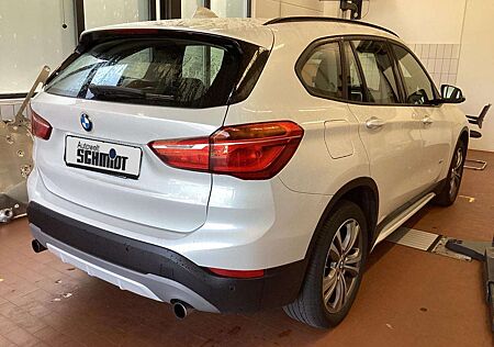 BMW X1 xDrive20i Sport Line + GARANTIE