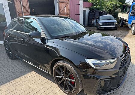 Audi A1 Sportback 40 TFSI S line,Navi,Leder,LED