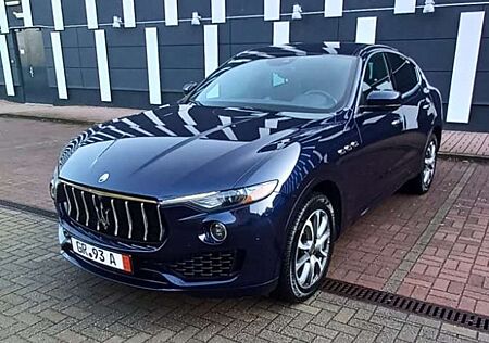 Maserati Levante Aluräder Vollausstattung Automatik HU AU Neu