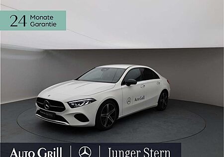 Mercedes-Benz A 180 Limo Night Distronic KeyGO Ambi Standhzg