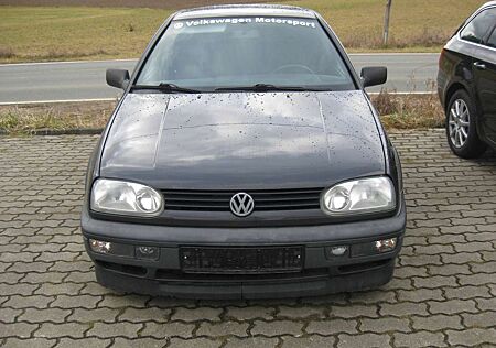 VW Golf Volkswagen 1.8 GT Special