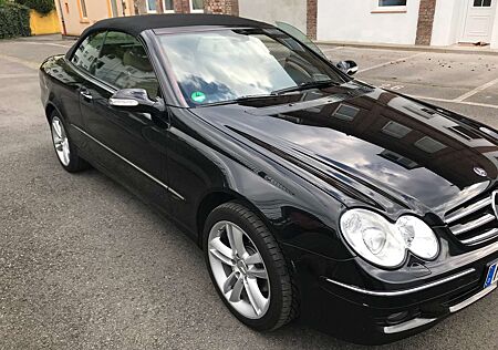 Mercedes-Benz CLK 200 CLK Cabrio 200 Kompressor AutomatikAvantgarde