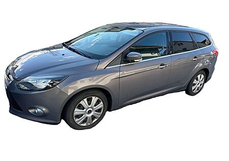Ford Focus Turnier 1.6 Ti-VCT Aut. Titanium