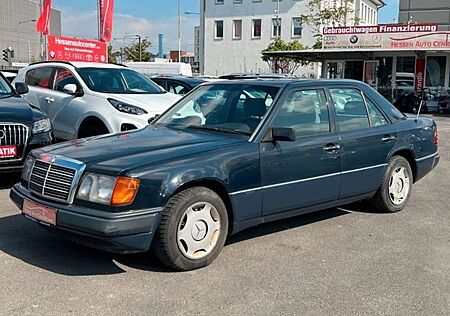 Mercedes-Benz E 220 Lim.Autom*Klima*el.SD*St.HZ*Airbag*AHK*