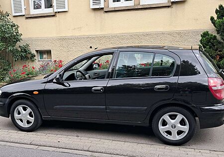 Nissan Almera Automatik, erst 50tkm