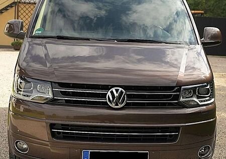 VW T5 Multivan Volkswagen Multivan DSG 4MOTION Highline