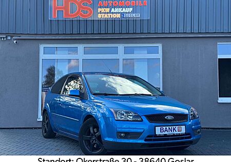 Ford Focus Lim. Titanium *RECARO Sportsitze