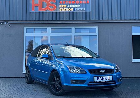 Ford Focus Lim. Titanium *RECARO Sportsitze