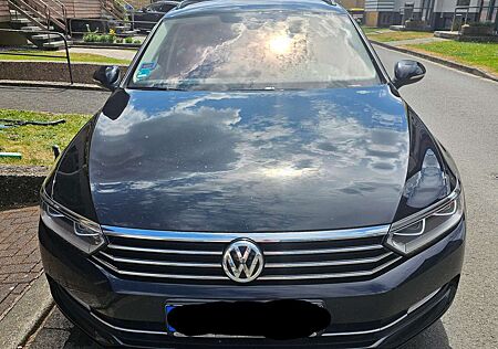 VW Passat Variant Volkswagen 2.0 TDI SCR DSG Comfortline