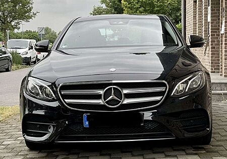 Mercedes-Benz E 220 d AMG Line Autom. Standheizung.