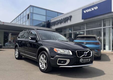 Volvo XC70 D3*AWD*Momentum*Leder*Navi*OnCall*Sitzhzg*