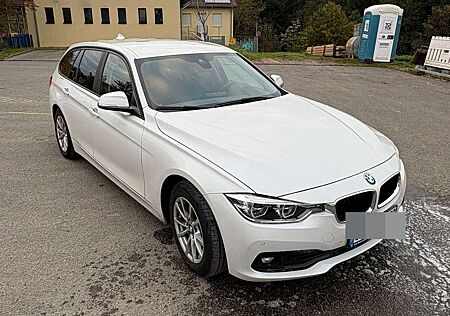 BMW 320i 320 3er Touring Touring Aut. Advantage