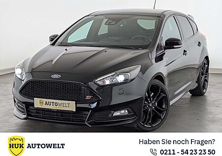 Ford Focus ST 2.0 EBoost XENON+NAVI+RFK+SHZ+TEMP+