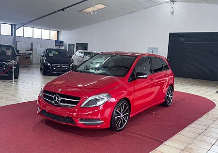 Mercedes-Benz B 180 Edition 1 Night-Paket