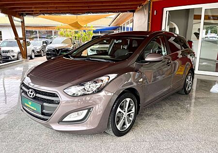 Hyundai i30 cw YES! Klima PDC Freisprech Tüv neu