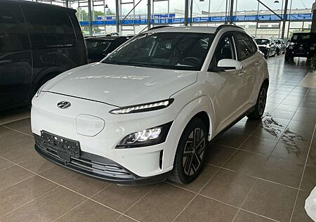 Hyundai Kona Trend ACC R.Cam PDC SHZ DAB+ Spurassist.