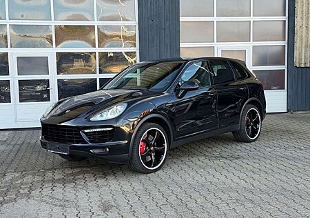 Porsche Cayenne Turbo/21-Zoll/1-Hand/STHZ/Luftfed/Key