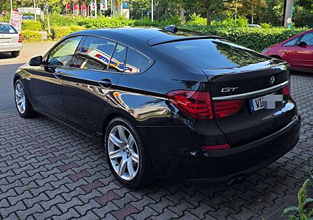 BMW 530d 530 xDrive M Sportpaket Gran Turismo Leder Pano..