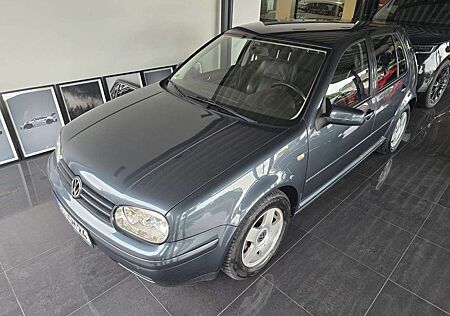 VW Golf Volkswagen MK4 Innenausstattung makellos 1998 wenig KM