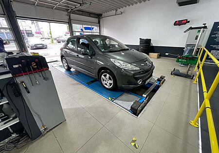 Peugeot 207 1.4 Sport "nur 129.000 km" Service & TÜV NEU!