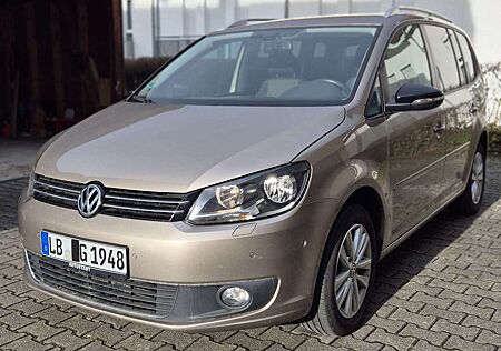 VW Touran Volkswagen Diesel 1.6 TDI DPF BlueMotion Technology ST