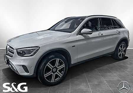 Mercedes-Benz GLC 300 e 4M AMG 360°+Pano+AHK+19+Keyless-GO
