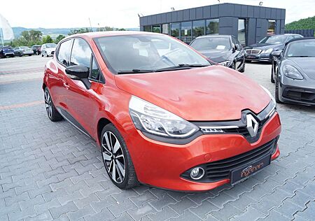 Renault Clio IV Luxe Klimaauto Navi Tempomat PDC SHZ Alu