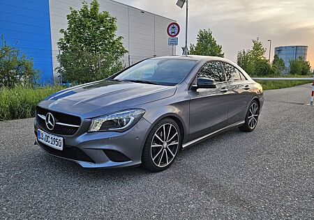 Mercedes-Benz CLA 200 7G-DCT