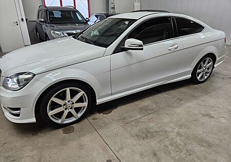 Mercedes-Benz C 250 AMG CGI BlueEfficiency (204.347)