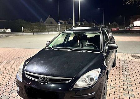 Hyundai i30 i30cw 2.0 CRDi Style