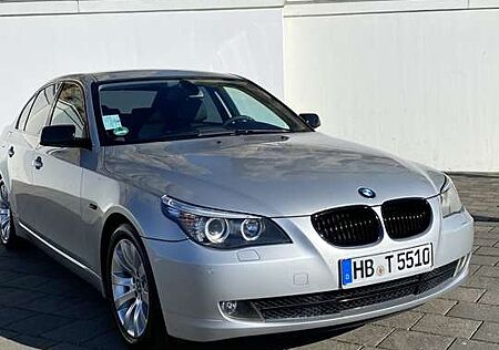 BMW 525i 525 Aut. face lift. leder. top Zustand