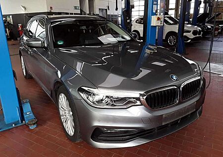 BMW 520d 520 Touring Aut. Sport Line