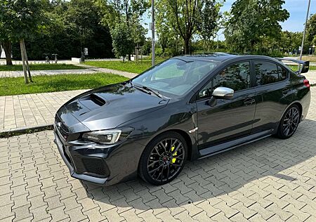 Subaru WRX STI Sport 1. Hand