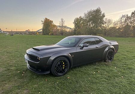 Dodge Challenger R/T Plus Scat Pack
