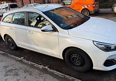 Hyundai i30 1.6 CRDi 85kW, 110.000 KM