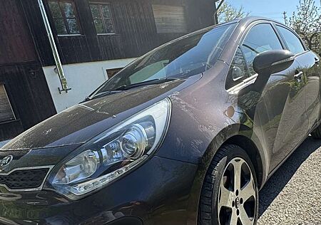 Kia Rio Fließheck Diesel 5-Türer 1.4 CRDI