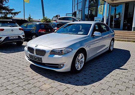 BMW 530 i Lim. Aut. Navi BI-Xenon Head-Up Sithz. Temp